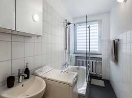 Modern Apartment With 2 Living Rooms