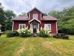 6 Person Holiday Home in Tingsryd