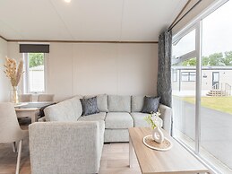 Chalet in De Haan Near Sandy Beaches