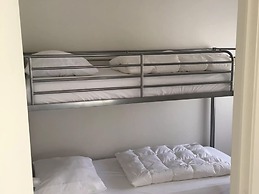 Well-kept Apartment Near the Beach