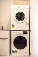 StayAU Cozy & Stylish 2BR in Box Hill