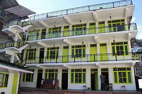 Goroomgo Trippy Turtle Manali