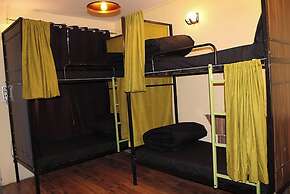 Goroomgo Trippy Turtle Manali