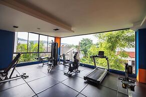 Modern Condo near the Beach - NV5