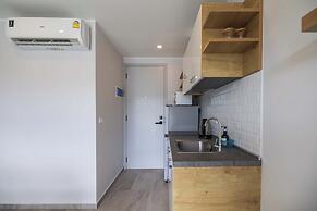 Modern Condo near the Beach - NV5