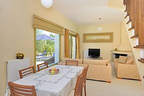 Villa Pinelopi With 2 Bedrooms and 3 Bathrooms