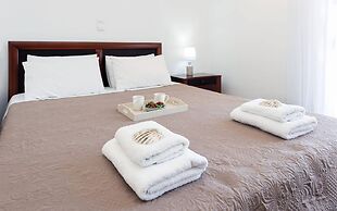 Villa Noulia With 4 Bedrooms and 2 Bathrooms