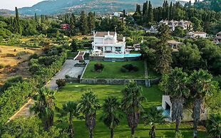 Villa Noulia With 4 Bedrooms and 2 Bathrooms