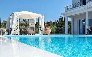 Villa Noulia With 4 Bedrooms and 2 Bathrooms