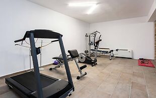 Villa Noulia With 4 Bedrooms and 2 Bathrooms