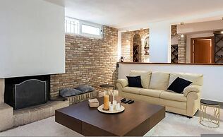 Villa Noulia With 4 Bedrooms and 2 Bathrooms