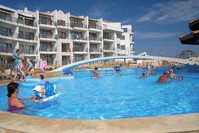 DIAMOND Apart Complex