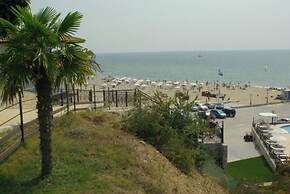 DIAMOND Apart Complex