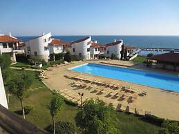 DIAMOND Apart Complex