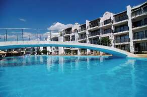 DIAMOND Apart Complex