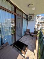 DIAMOND Apart Complex