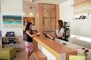 DIAMOND Apart Complex