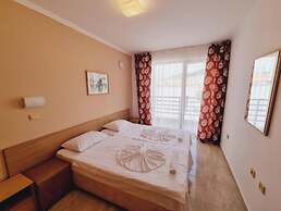 DIAMOND Apart Complex