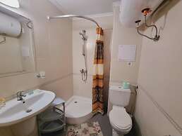 DIAMOND Apart Complex