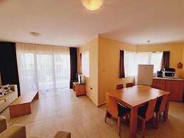 DIAMOND Apart Complex