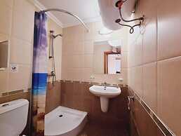 DIAMOND Apart Complex