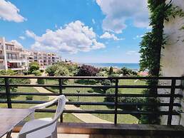 DIAMOND Apart Complex