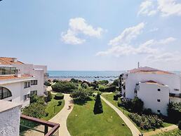 DIAMOND Apart Complex