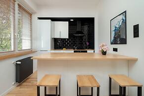 Studio With Bathub in Lodz by Renters