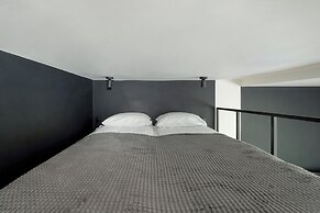 Studio With Bathub in Lodz by Renters