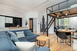 Studio With Bathub in Lodz by Renters