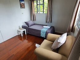 Axis Apartments