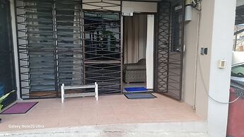 Axis Apartments