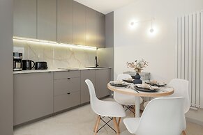 Sun Towers With Parking by Renters