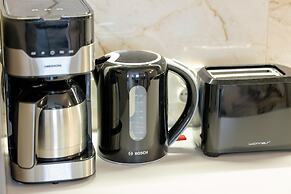 Sun Towers With Parking by Renters