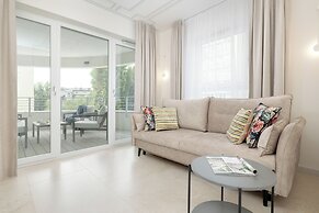 Sun Towers With Parking by Renters