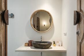 Madeira Javanese Joglo, Jimbaran