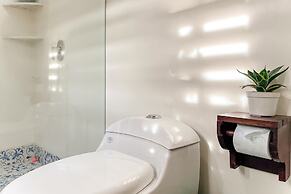 Madeira Javanese Joglo, Jimbaran