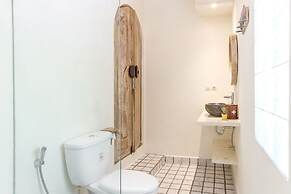 Madeira Javanese Joglo, Jimbaran