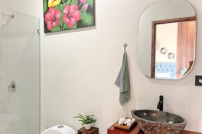 Madeira Javanese Joglo, Jimbaran