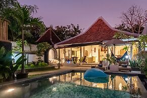 Madeira Javanese Joglo, Jimbaran