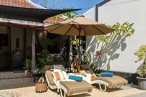 Madeira Javanese Joglo, Jimbaran