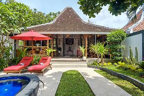 Madeira Javanese Joglo, Jimbaran