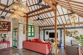 Madeira Javanese Joglo, Jimbaran