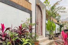 Madeira Javanese Joglo, Jimbaran