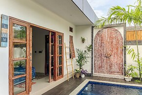 Madeira Javanese Joglo, Jimbaran