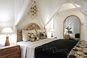 Madeira Javanese Joglo, Jimbaran