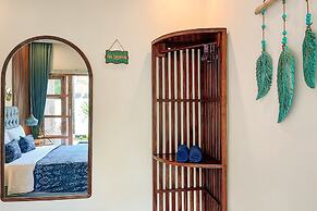 Madeira Javanese Joglo, Jimbaran