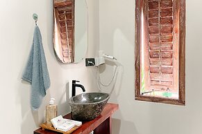 Madeira Javanese Joglo, Jimbaran