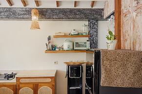 Madeira Javanese Joglo, Jimbaran