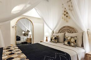 Madeira Javanese Joglo, Jimbaran